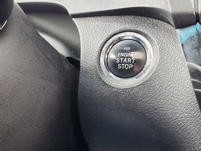 2015 Toyota Sienna SE 8 Passenger