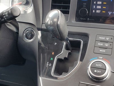 2015 Toyota Sienna SE 8 Passenger