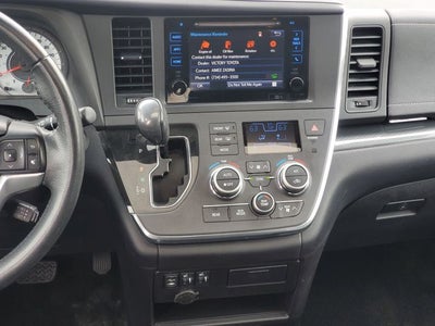 2015 Toyota Sienna SE 8 Passenger