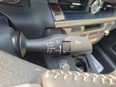 2017 Lexus ES 300h