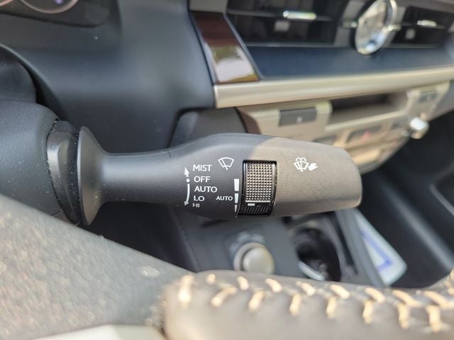 2017 Lexus ES 300h