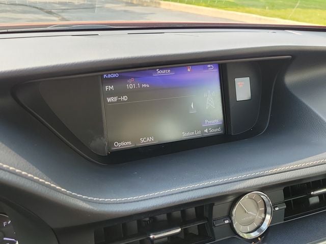 2017 Lexus ES 300h