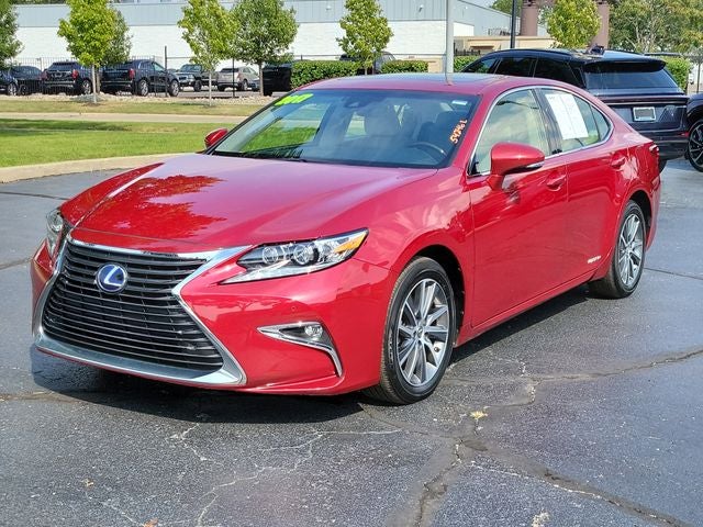 2017 Lexus ES 300h
