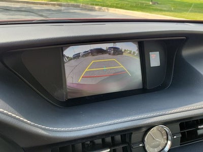 2017 Lexus ES 300h
