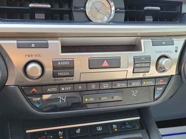 2017 Lexus ES 300h
