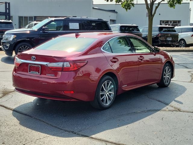2017 Lexus ES 300h