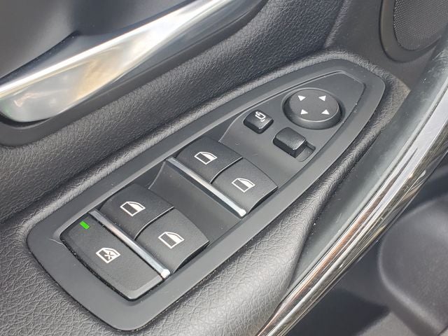 2018 BMW 3 Series 330i xDrive