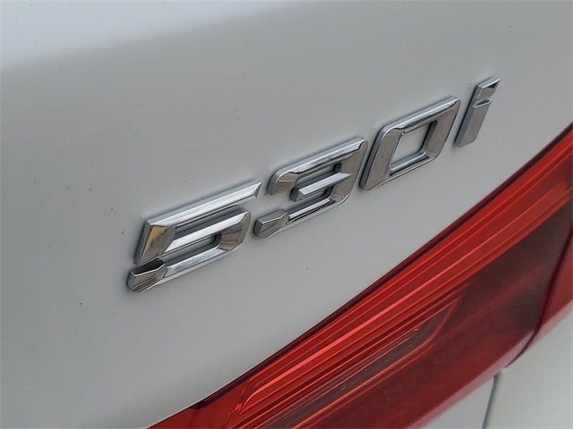 2019 BMW 5 Series 530i