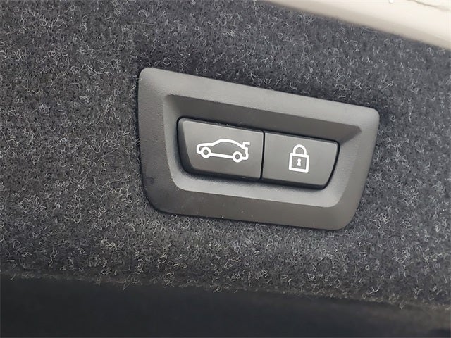 2019 BMW 5 Series 530i