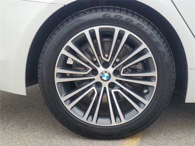 2019 BMW 5 Series 530i