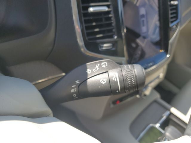 2023 Volvo XC90 B6 Plus 6-Seater