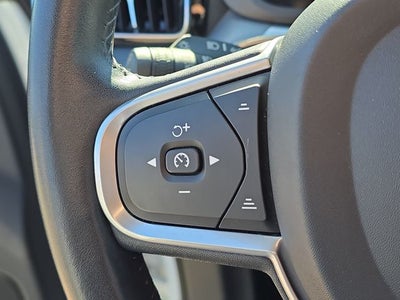 2020 Volvo XC60 T6 Momentum