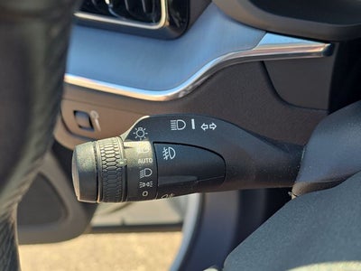2020 Volvo XC60 T6 Momentum
