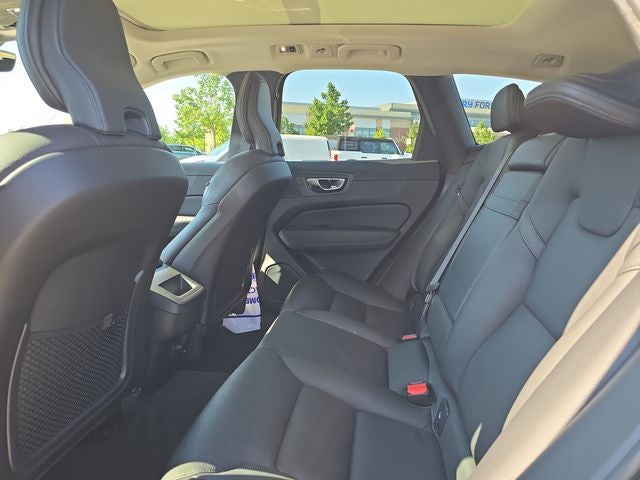 2020 Volvo XC60 T6 Momentum