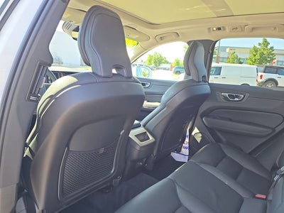 2020 Volvo XC60 T6 Momentum