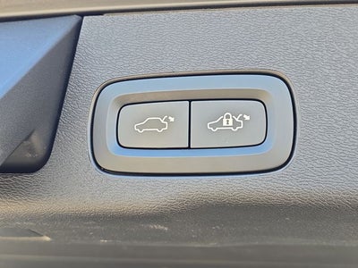 2020 Volvo XC60 T6 Momentum