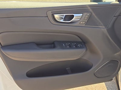 2020 Volvo XC60 T6 Momentum