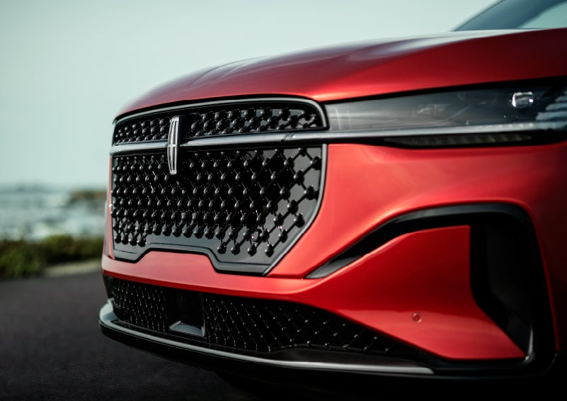 The sleek grille of a 2025 Lincoln Nautilus® SUV with the available Jet Appearance Package makes a bold statement. | Hines Park Lincoln in Plymouth MI