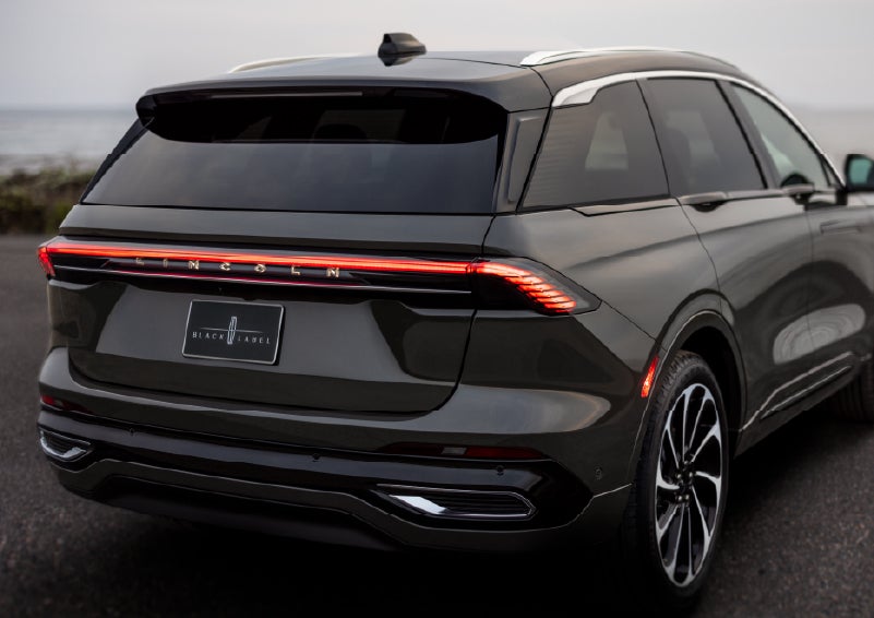 The rear of a 2026 Lincoln Black Label™ Nautilus® SUV displays full LED rear lighting. | Hines Park Lincoln in Plymouth MI