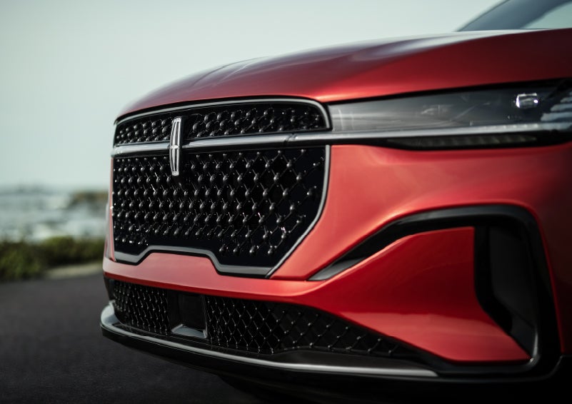 The sleek grille of a 2026 Lincoln Nautilus® SUV with the available Jet Appearance Package makes a bold statement. | Hines Park Lincoln in Plymouth MI