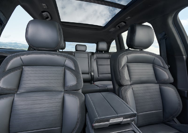 The spacious second row and available panoramic Vista Roof® is shown. | Hines Park Lincoln in Plymouth MI