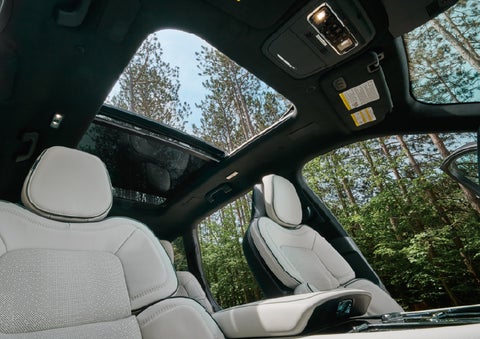 The front seats of a 2027 Lincoln Aviator® Black Label™ SUV | Hines Park Lincoln in Plymouth MI