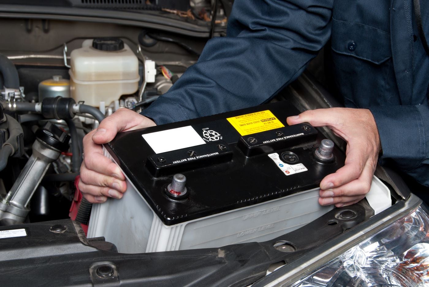 Lincoln Certified Technician doing Battery testing and replacements during Lincoln Mobile Service
